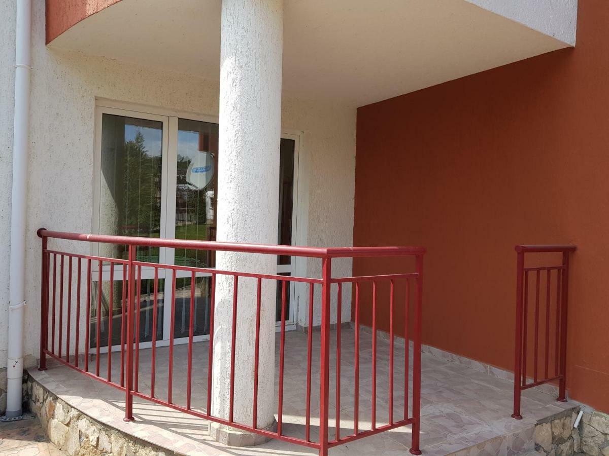 Sloneczny Brzeg Green Fort Noks Studio מראה חיצוני תמונה